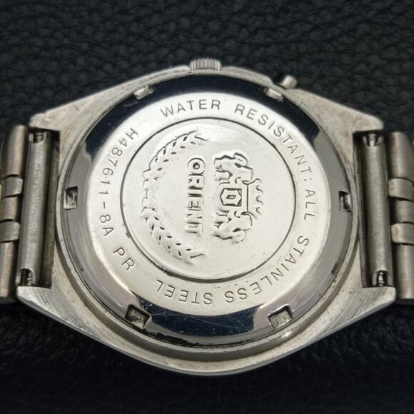 Vintage 1987 Orient Automatic Mens Silver Watch W/daydate & Gold accents - Picture 8 of 10